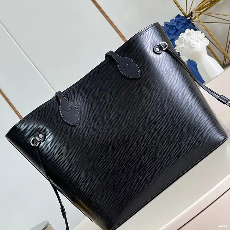 Bags LV 2411YA0267 0520